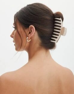 Cropped Faux Leather Bomber Jacket -Swoon Fashion 90s matte claw clip head in the sand front ha46563clp 18