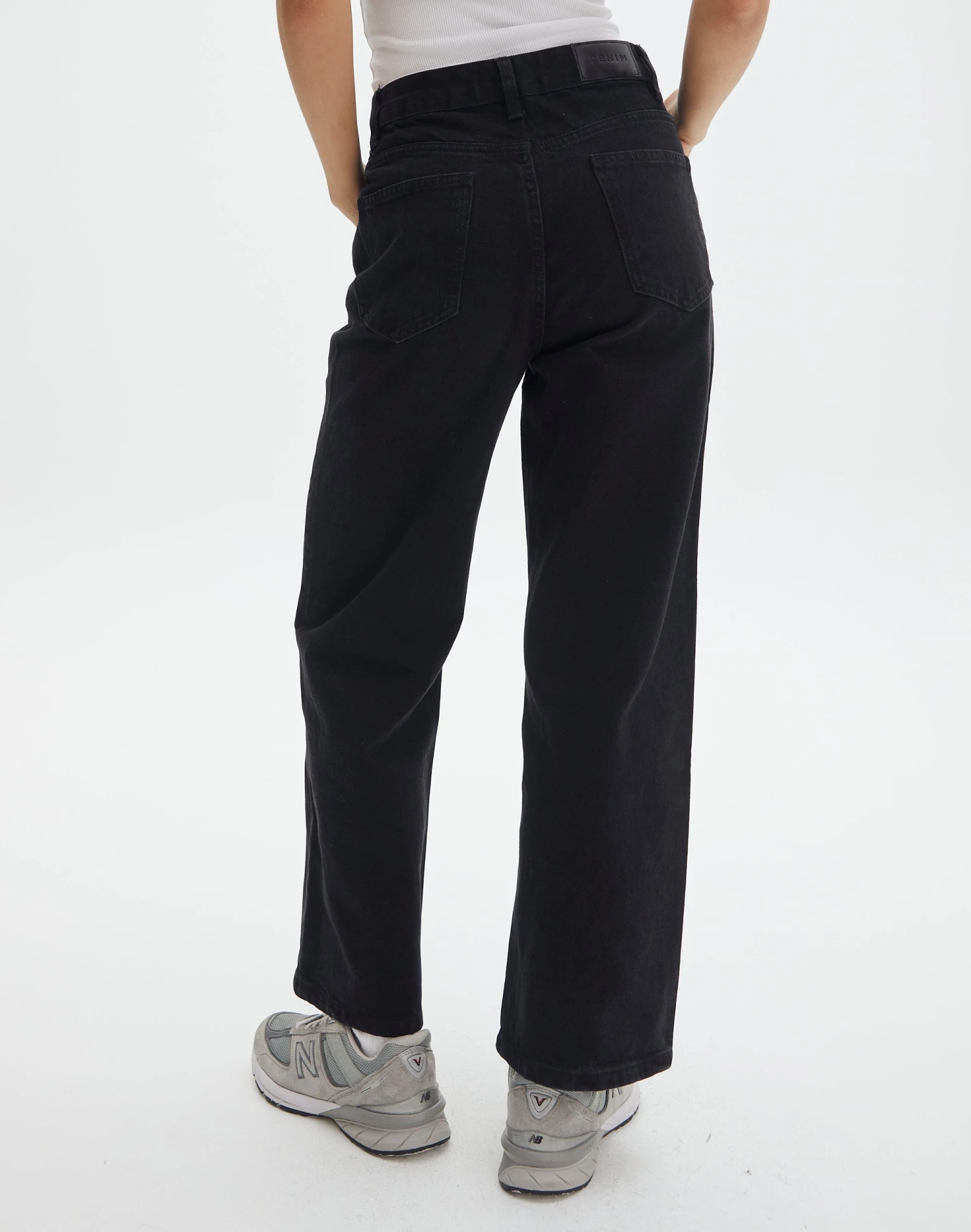 Wide Leg Cropped Jean 5 Wide Leg Cropped Jean - Image 3