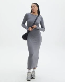 Swoon Fashion -Swoon Fashion brynn backless longsleeve maxi dress keep your coal full dl92908mod