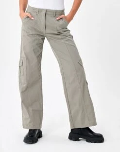 Mid Rise Puddle Cargo Pant -Swoon Fashion calvin cargo pant its a lil dill front pw53226cot 2