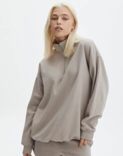 Oversized Hoodie -Swoon Fashion o olivia oversized quarter zip on the rocks front tl97172ocot 2