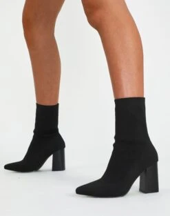 Swoon Fashion -Swoon Fashion r kitty knit boot black full sh44645rkni