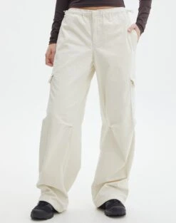 New Arrival -Swoon Fashion r saffie mid rise cargo pant tofu full pw78180rcor