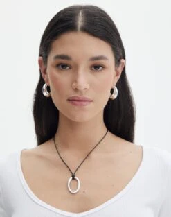 Halter V Neck Top -Swoon Fashion rory pendant rope necklace blacksilver front je139656nl