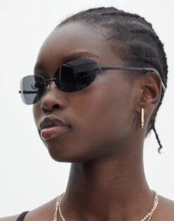 Swoon Fashion -Swoon Fashion spears oval sunglasses blackblack full ga135737sun